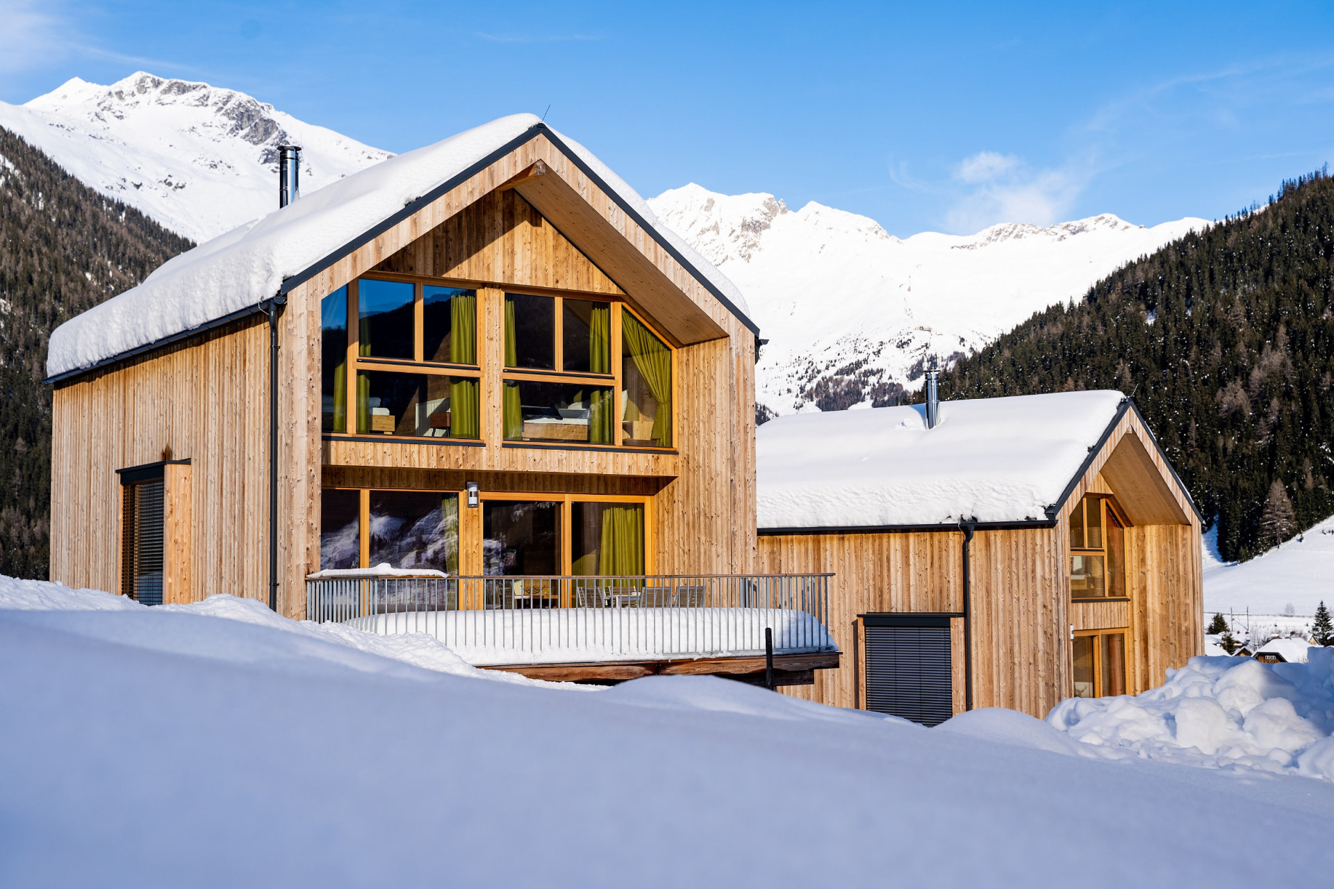 Vollholz-Luxuschalet mit Sauna und Bergblick in Mallnitz, Kärnten